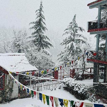 Red House Cafe And Inn Manali  Exterior photo