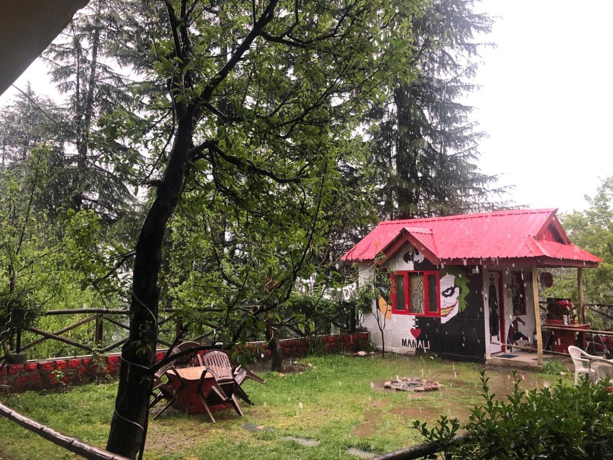 Red House Cafe And Inn Manali  Exterior photo