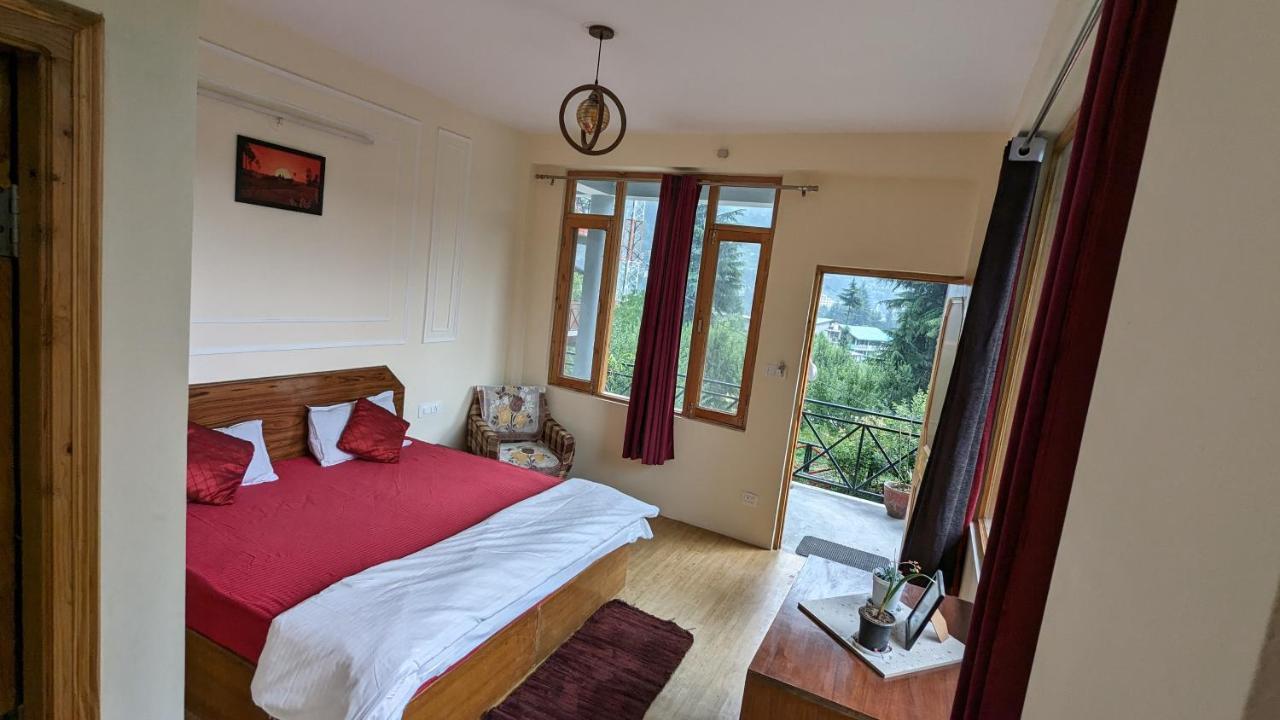 Red House Cafe And Inn Manali  Exterior photo